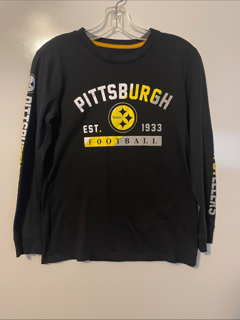 NFL Pittsburgh Steelers cotton tshirt size boys 18/20 XL